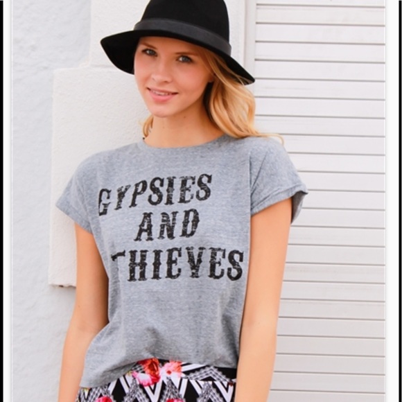 MINKPINK Tops - MinkPink Gypsies & thieves tshirt